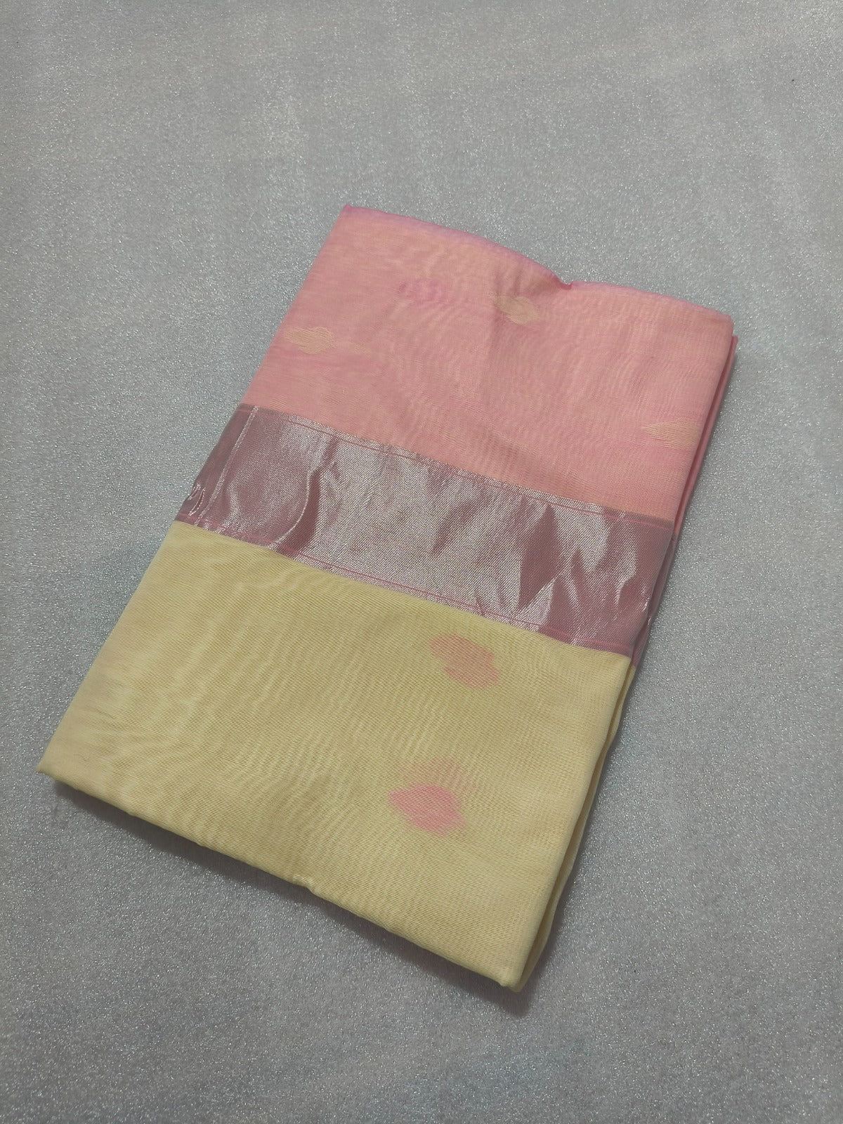 Rich Zari Jacquard Linen Saree