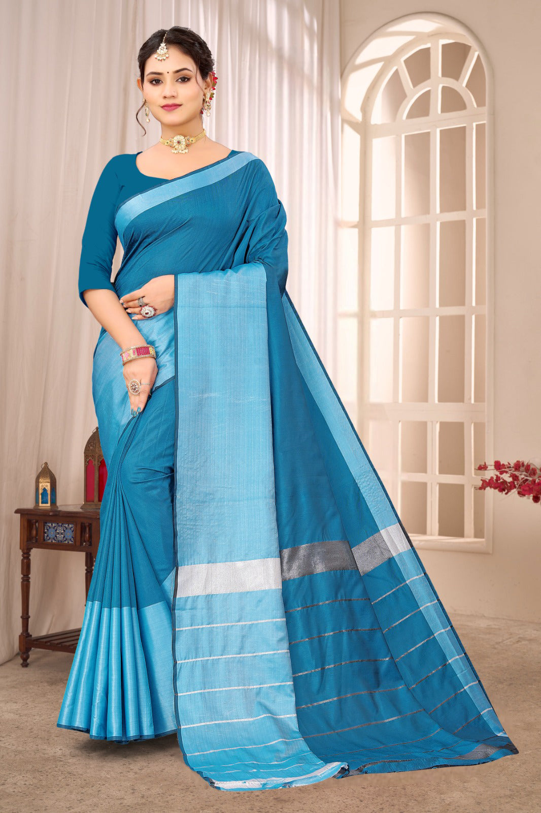 Soft Fabric Saree with Zari Pallu