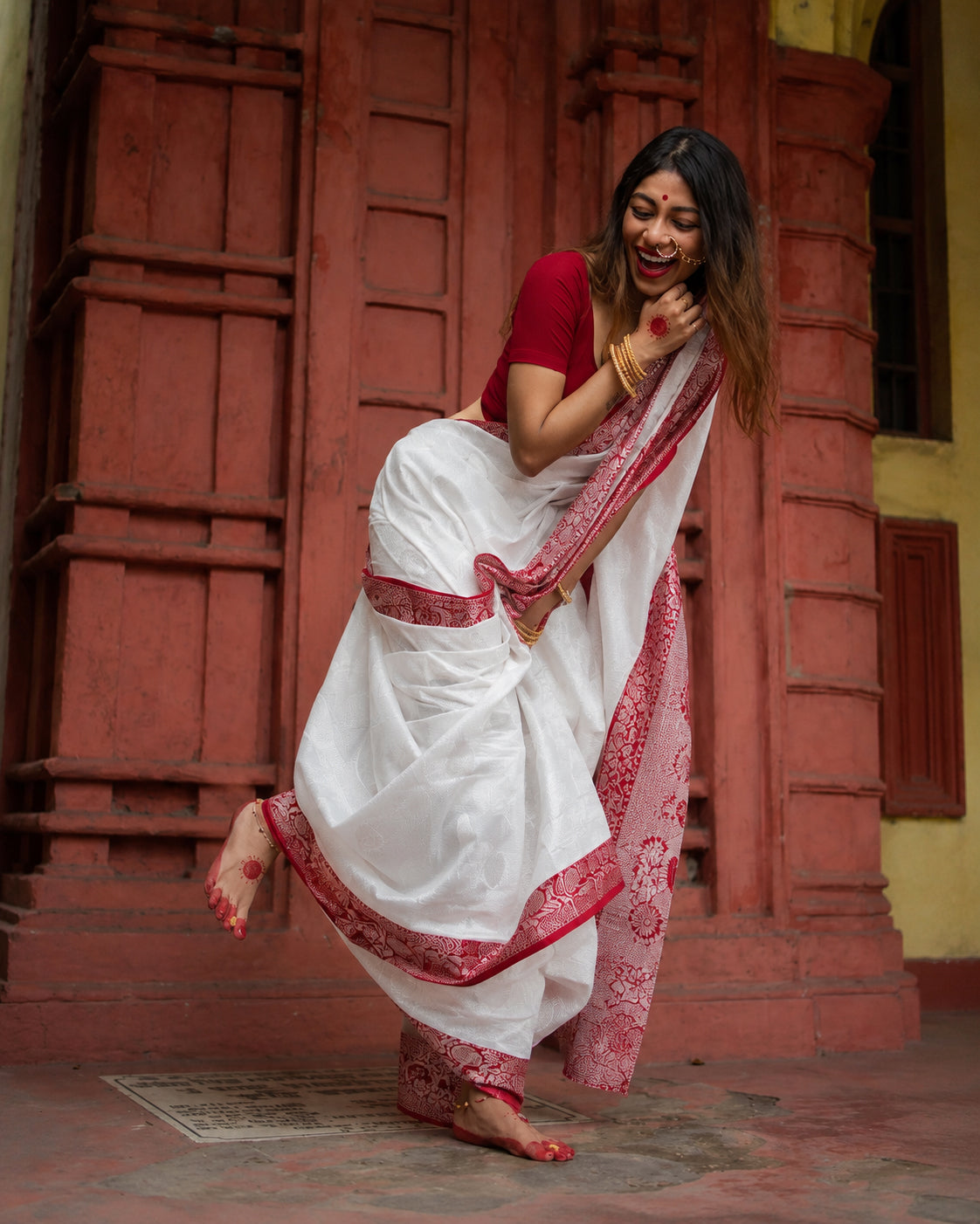 Traditional Motif Zari Work Silk Saree
